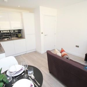 1 bedroom flat to rent - Photo 2