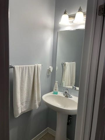 For Lease - 158 West Oak Trail, Kitchener, Ontario - Photo 5