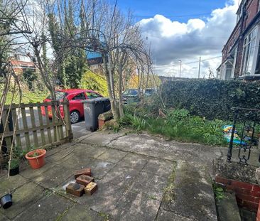 3 bedroom terraced house to rent - Photo 2