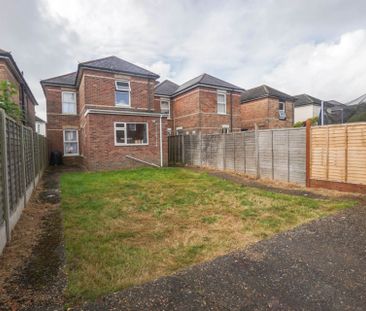 5 Bedroom House To Rent in Charminster - £2,400 pcm Tenancy Info - Photo 4