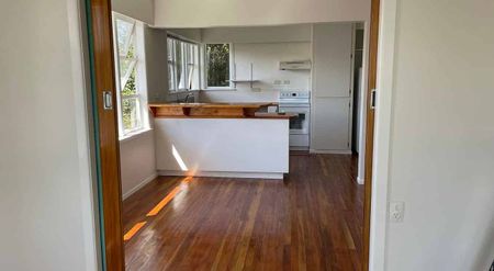 Private and peaceful, 4 bedrooms family home - Photo 5