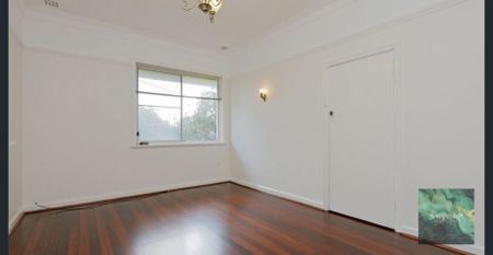 Charming Character Home in Prime Kensington Location - Photo 4