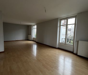 Location Appartement 6 pièces 108m² TROYES 10000 - Photo 1