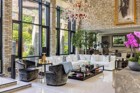 5 bedroom detached house to rent - Photo 2