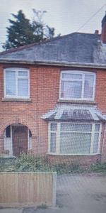 3 Bed Semi-Detached House, Lilac Road, SO16 - Photo 4