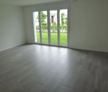 NOBLE AND LIGHT-FLOODED 3.5-ROOM APARTMENT WITH A LARGE BALCONY - Foto 2