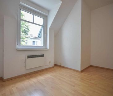 Schöne 4-Zimmer-DG-Maisonette am Lorenz-Bayer-Park mit zwei Balkonen - Photo 3