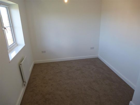 Savile Road - Photo 1