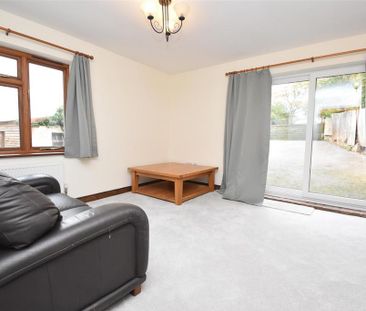 1 bedroom barn conversion to rent - Photo 2