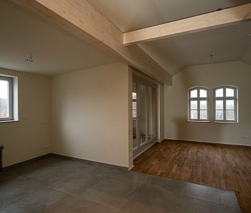 Erstbezug nach Sanierung! Exklusive 5-Zi.-Etagenwohnung im DG mit Loggia in Pirna/ OT Rottwerndorf - Foto 2