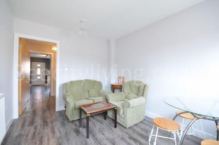 4 bedroom house to rent - Photo 5