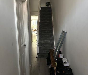 Room in a Shared House, White Hart Lane, N22 - Photo 2