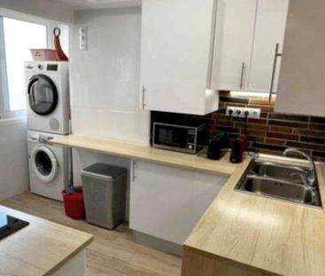 90m² Flat to rent in Porta, Barcelona - Photo 4