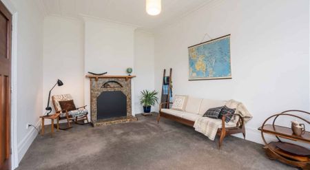 North-facing Character Home - Photo 4