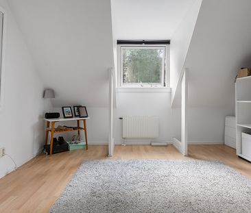 Bäverstigen, Tumba - Photo 2