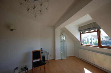 3 bedroom apartment to rent - Photo 4