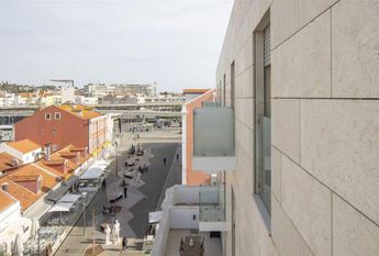 3 Bedroom Apartment with swimming pool, Algés, Oeiras