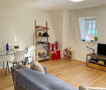 1 Bed Flat, Beaufoy House, SW8 - Photo 2