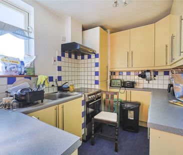 Winstanley Estate, London, SW11 2EW - Photo 4