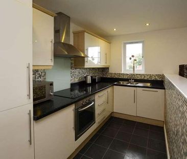 Wigan Road, Standish, Wigan, WN1 - Photo 3