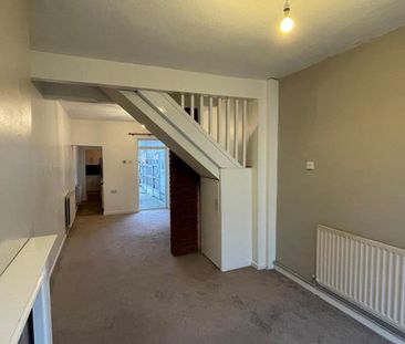 2 bedroom house to rent - Photo 1