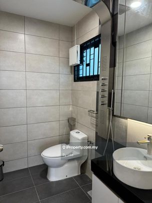 Molek Regency, Johor Bahru - Photo 1