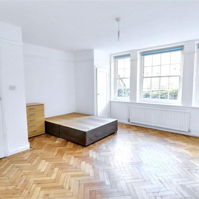 Studio to rent - Photo 1