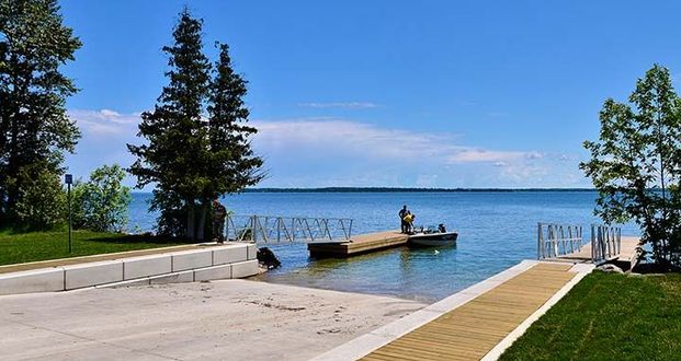 For Lease - 699 Innisfil Beach Road, Innisfil, Ontario - Photo 1
