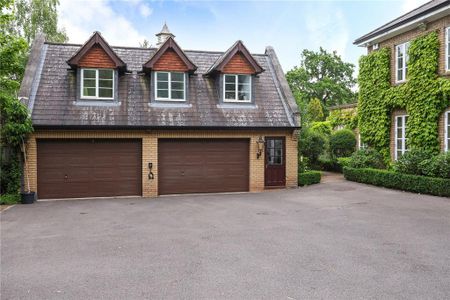 6 bedroom detached house to rent - Photo 3