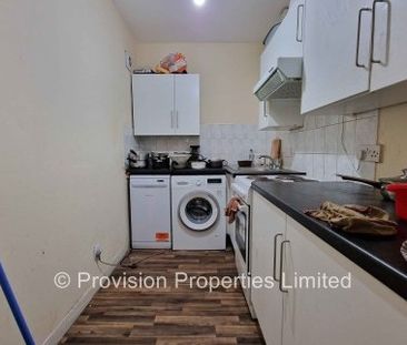 2 Bedroom Flats in Leeds - Photo 1