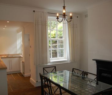 2 bedroom end of terrace house to rent - Photo 2