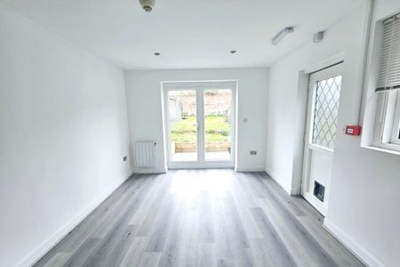 Silverdale Road - Photo 2