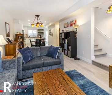 Townhouse in Port Moody, BC - Photo 1