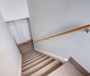 For Lease - 1180 Countrystone Drive Unit# 5B, Kitchener, Ontario - Photo 4
