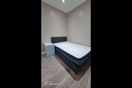 Room in a Shared House, Surrey Road, RG2 - Photo 3