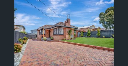 Renovated Stunner In Herne Hill - Photo 3