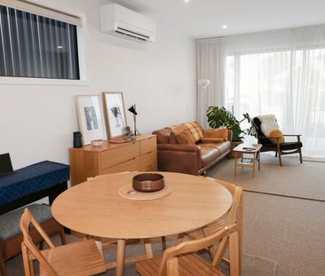Petone Townhouse - Photo 3