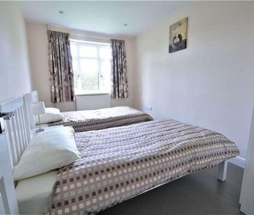 Foulsham, NR20 - Photo 4