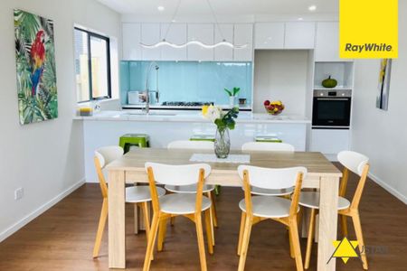 Looking for a modern home built in the ever so convenient Henderson? Look no further. - Photo 2