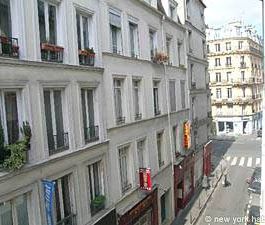 Logement à Paris, Location meublée - Photo 1