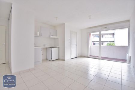 Location Appartement 2 pièces 37m² LE MANS 72100 - Photo 2