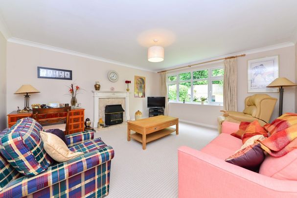 £3,000 - To Let - Photo 1