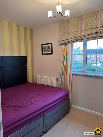 2 bed Terraced in Long Furlong Drive , Slough, SL2 2DN - Photo 5