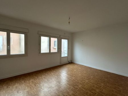 Location Appartement 2 pièces 43m² ALBI 81000 - Photo 2