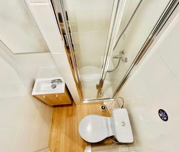 Calle de Picos de Europa, Madrid, Community of Madrid 28038 - Photo 6