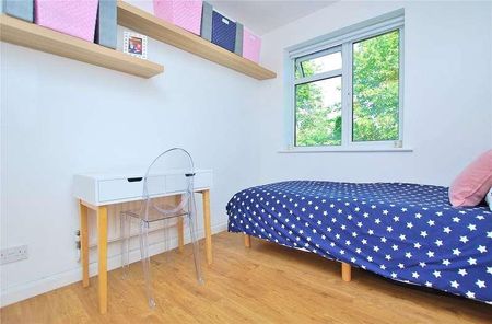 Telford Court, Guildford, Surrey, GU1 - Photo 5