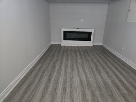 For Lease - 324 Equestrian Way Unit# 8, Cambridge, Ontario - Photo 3