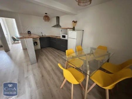 Appartement à louer 4 pièces 67.77m² - Photo 2