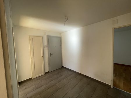 Rue du Bois-Noir 33 - appartement 2ème Est - Foto 2