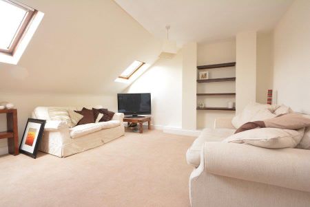2 bedroom flat to rent - Photo 3